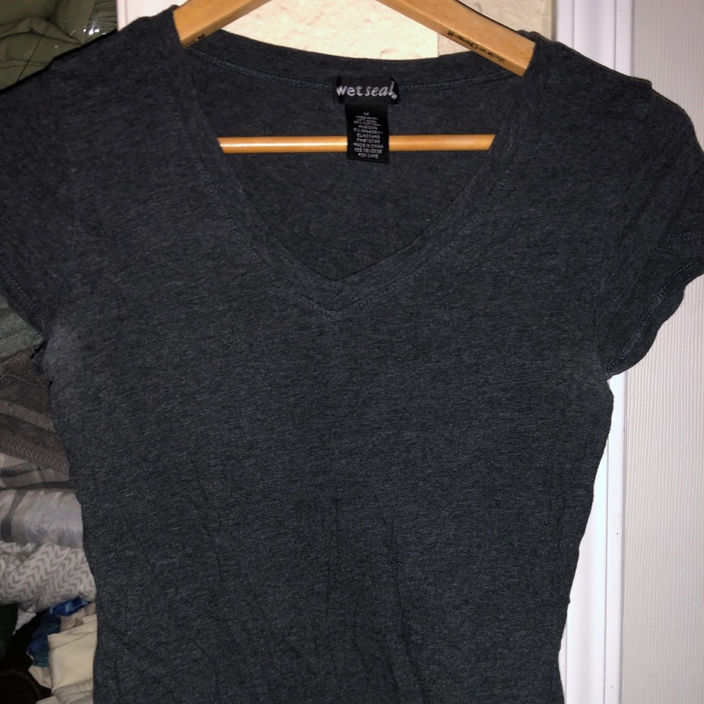 grey basic top